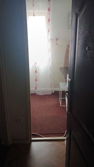 Inchiriez camera/minigarsoniera cu toaleta si baie proprie langa AFI - 1