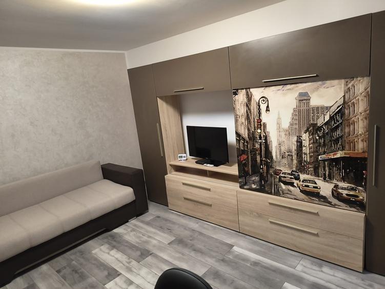 Garsoniere Vanzari Petru Rares 1 Camera 1 Bai Anul construcției: VanzariGarsoni - 1