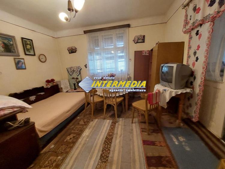 Casa de vanzare in Centru pozitie buna - 7