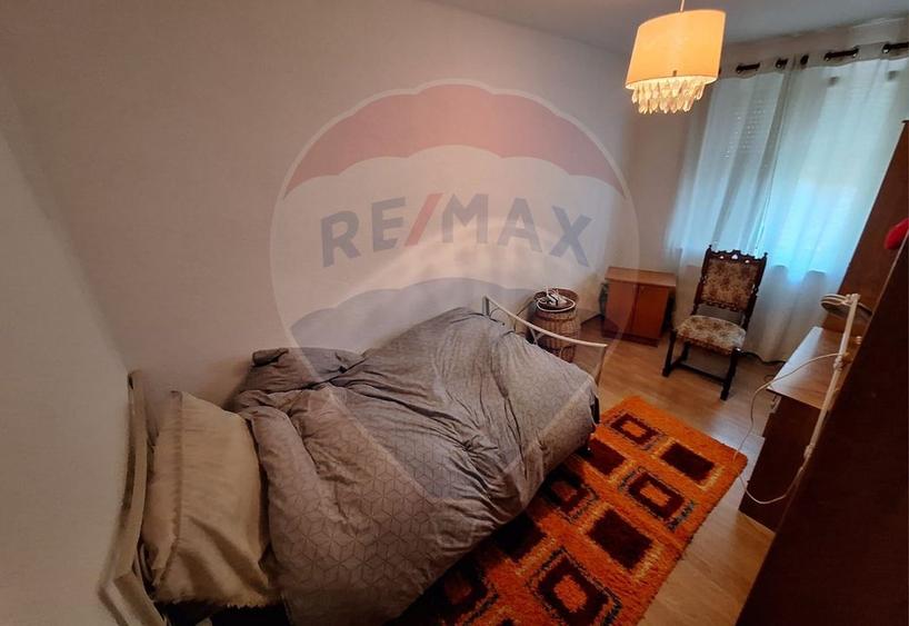 Apartament cu 3 camere Hunedoara, jud. Hunedoara - 10