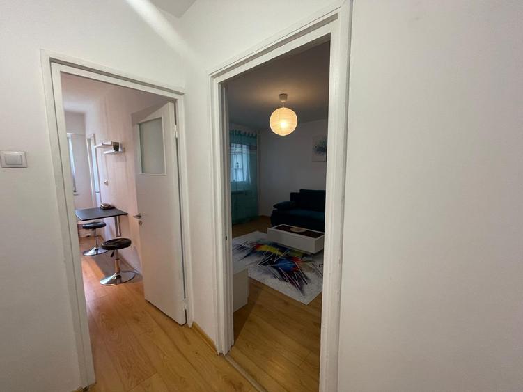 Dorobanti - Capitale - 2 camere de inchiriat- balcon 16 mp - 7