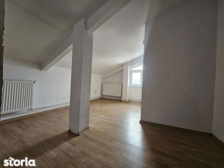 Birou 12mp de inchiriat. Ultracentral. Baie proprie - 1