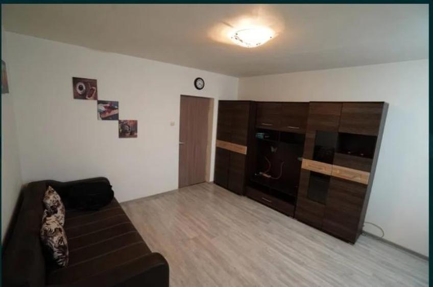 Garsoniera  spatioasa Tractorul - 2