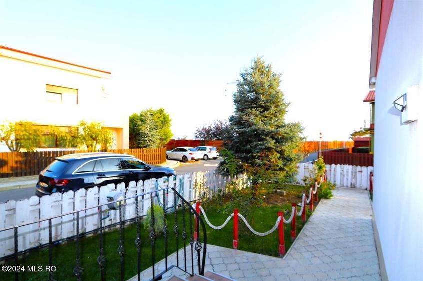 Cumpana - Del Sole, Str. Padova 4, vila P+M, teren pe colt de 397 mp! - 28