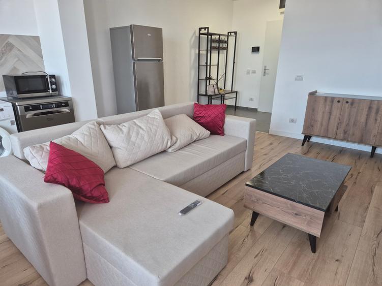 La ISHO-cel mai nou si renumit bloc central - 6