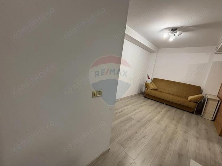 Apartament spatios de vanzare 2 camere EROILOR . VOLUNTARI A3 - 5
