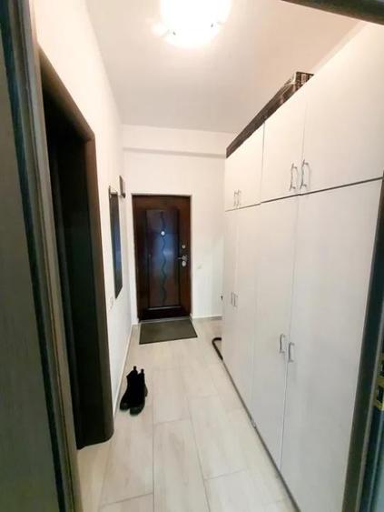 INCHIRIERI-Garsoniera NOUA-Militari Residence/Ballroom - 4