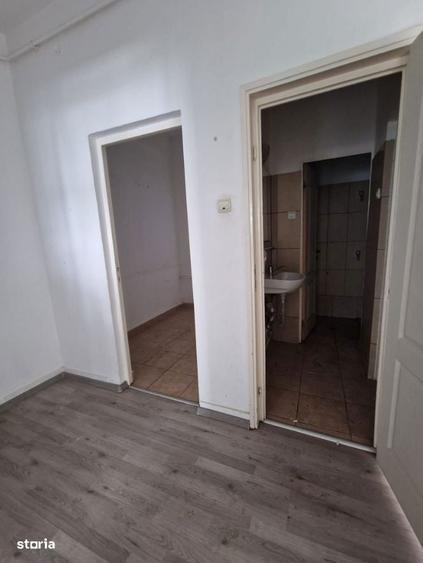 Zona Baba Novac sp 134 mp trafic intens - 4