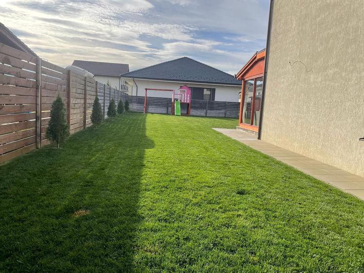 Casa individuala cu etaj 4 dormitoare - 3