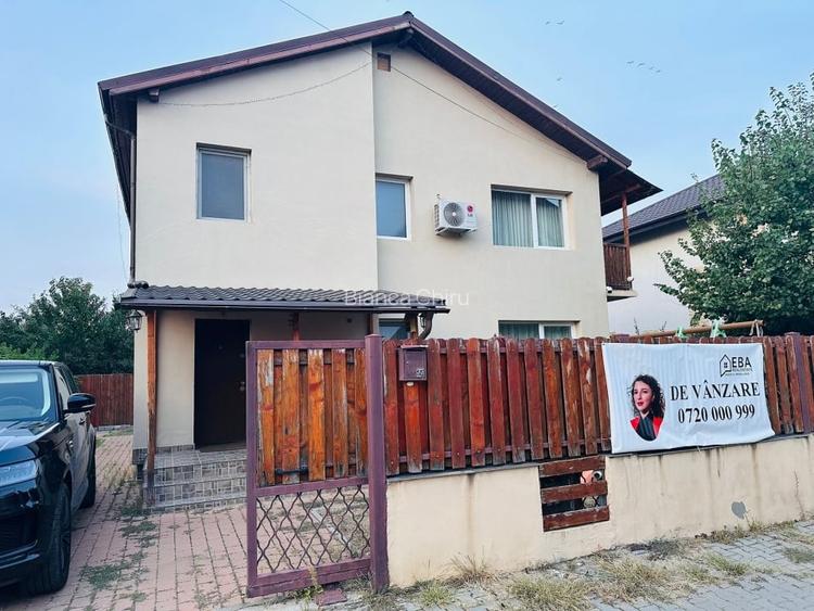 Vila cocheta 154mp si 300 mp curte Str Crinului Rosu 5 camere, zona linistita Vila cocheta 154mp si 300 mp curte Str Crinului Rosu 5 camere, zona linistita