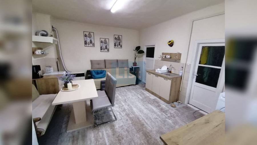 Casă cu 2 camere cu Teren 389 Mp în Central