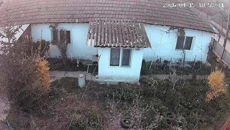 vanzare casa ?i teren la ?ara - 2