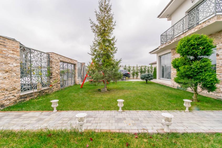 Locuinta construită pentru a fi locuită, nu doar admirată, complet mobilata - 12