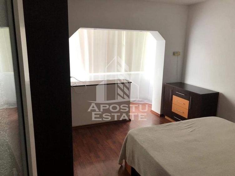 Apartament cu 3 camere, decomandat, centrala proprie, zona Soarelui - 9