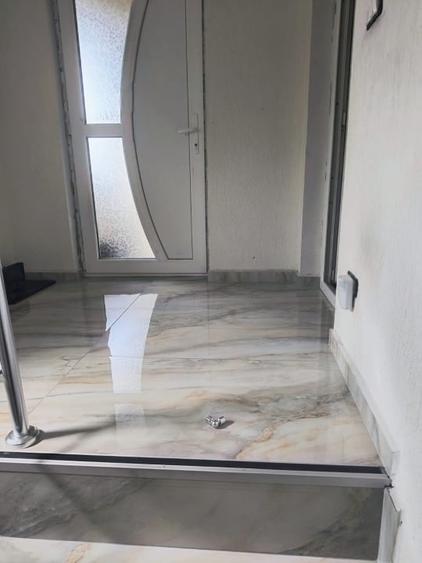 Casa renovata in Preluci la 12 Km de Comanesti , fantana si centrala proprie - 15