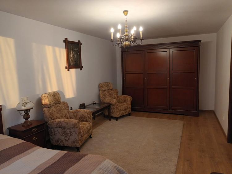 Schimb cu Apartament Vila P+1+M ,3 camere, 2 bai, Crângași - 13