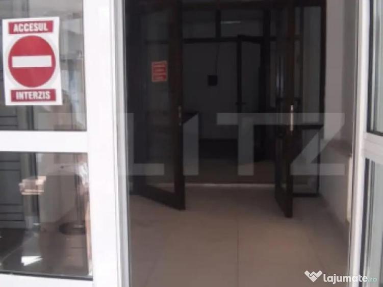 Spatiu prestari servicii, parter, strada principala, 220 mp - 4