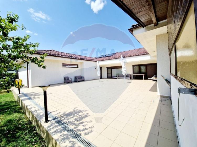 Casă / Vilă cu 4 camere de vânzare - 28