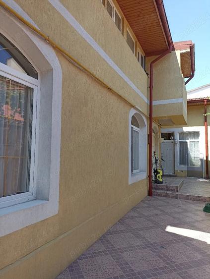Casă cu 6 camere cu Teren 150 Mp în Central