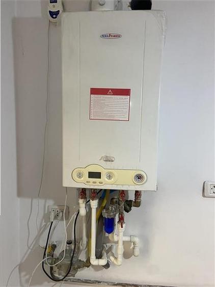 Ap 2 camere si concesiune de 81 mp,  parter, zona Policlinica 2, posibilitate ca - 14