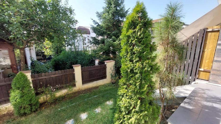 Apartament cu 2 camere semidecomandat, mobilat în Sisești