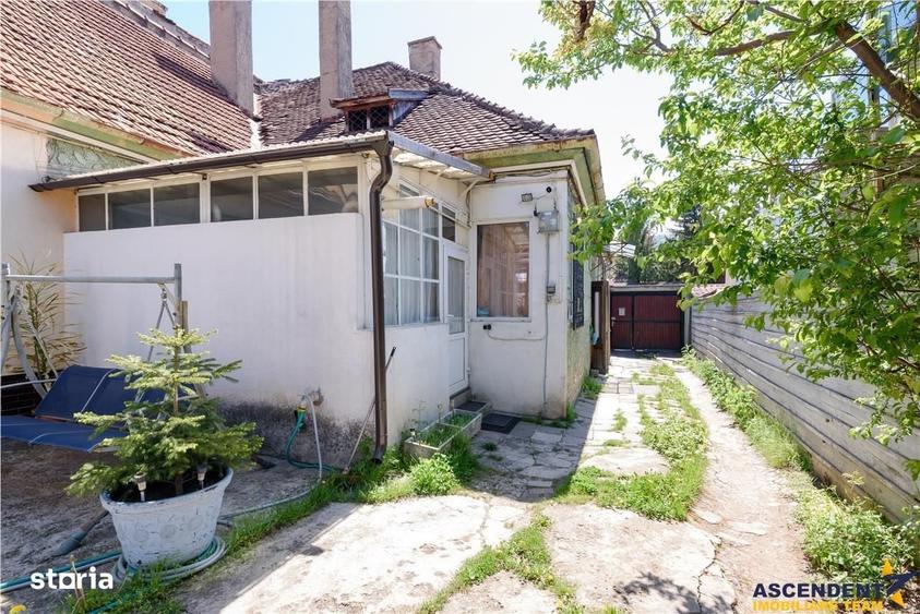 Casă cu 2 camere cu Teren 356 Mp în Brașovul Vechi