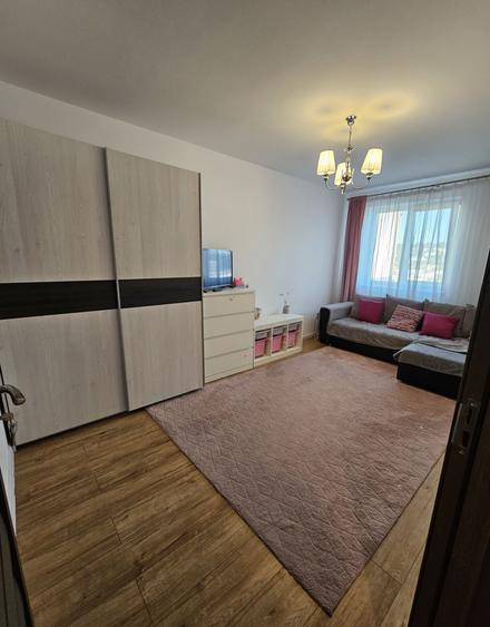 Apartament cu 2 camere decomandat în Exterior Vest