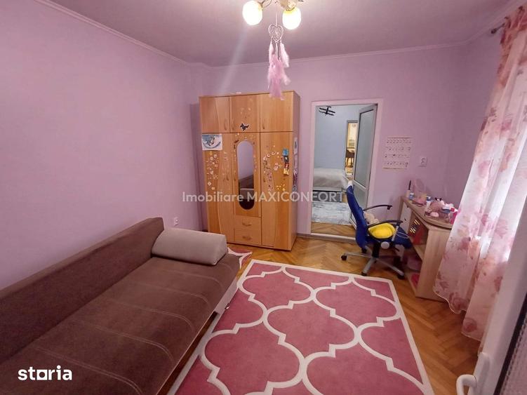 Casă cu 5 camere cu Teren 285 Mp în Apollo