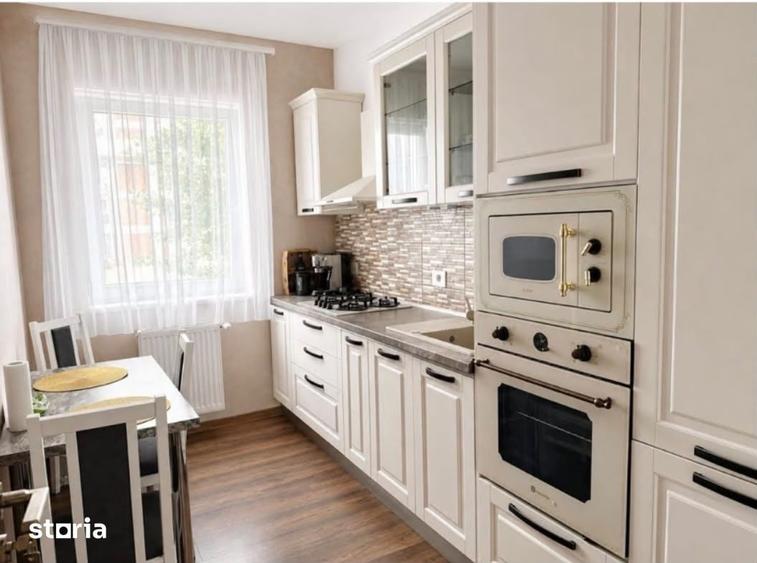 Apartament cu 3 camere în Seleuș