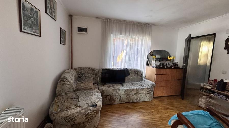 Casă cu 4 camere cu Teren 5344 Mp în Rucăr