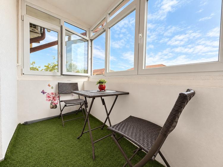 Apartament cu 2 camere decomandat în Soarelui