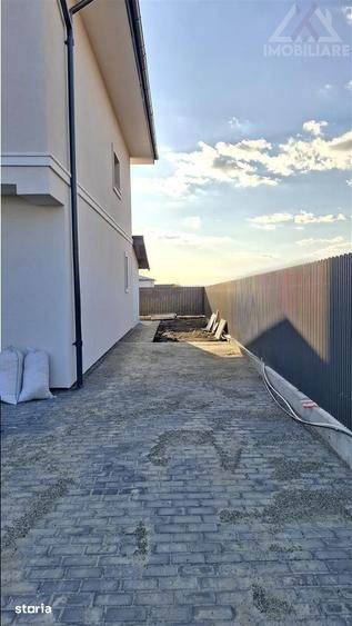 Casă cu 4 camere cu Teren 400 Mp în Rediu