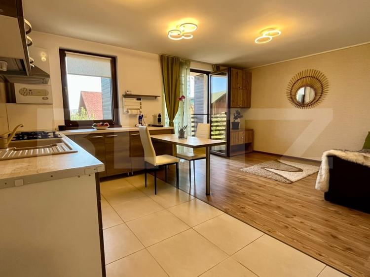 Apartament cu 2 camere decomandat, mobilat în Tractorul