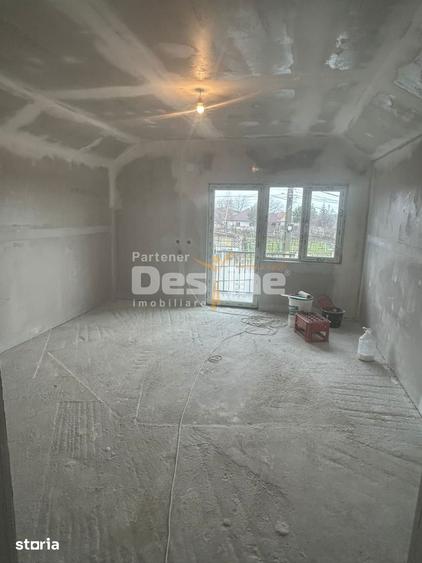 Casă cu 5 camere cu Teren 250 Mp în Lumina
