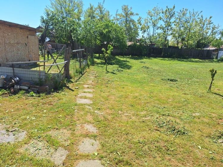 Casă cu 3 camere în Ciorani