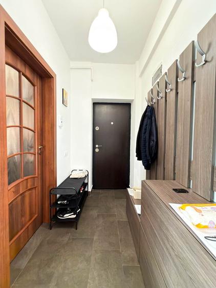 Apartament cu 2 camere decomandat, mobilat în Florești