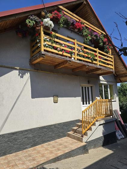Casă cu 4 camere cu Teren 520 Mp în Central