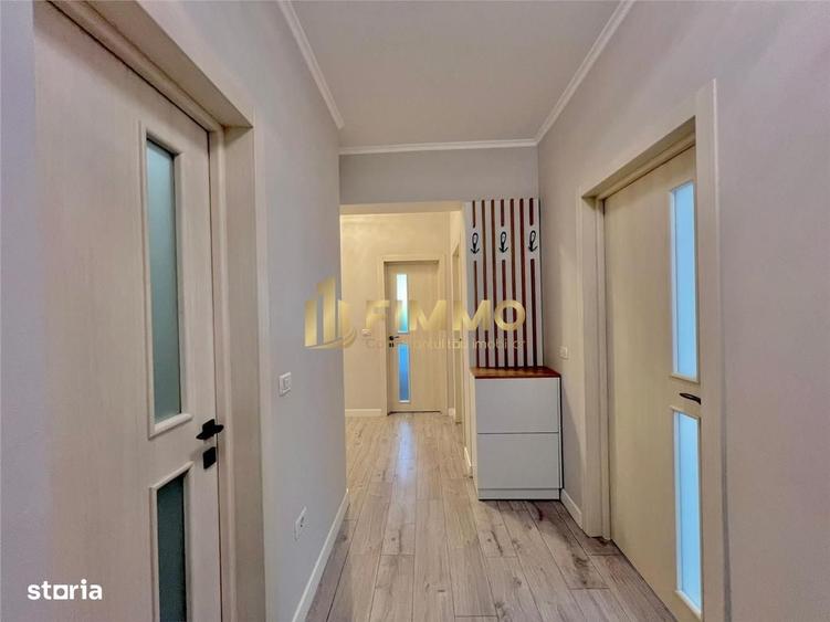 Apartament cu 3 camere semidecomandat în Paltin