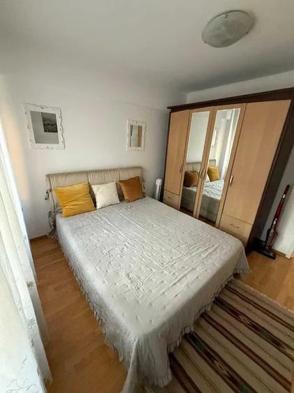 Apartament cu 2 camere semidecomandat, mobilat în Universitate