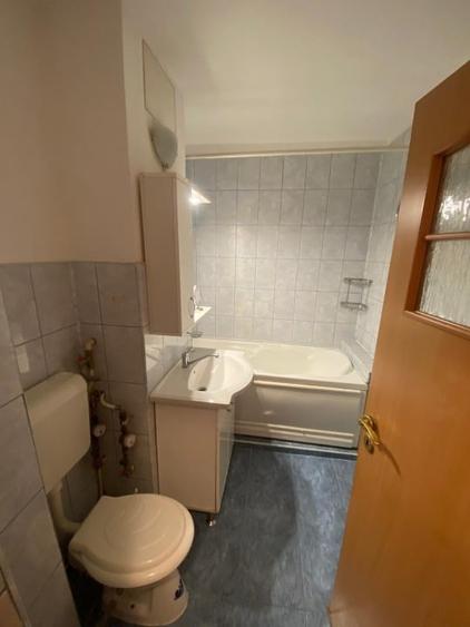 Apartament cu 3 camere, tip D, zona Decebal - 15