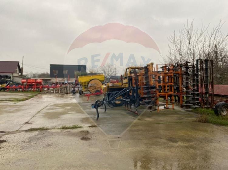 Teren Strategic in Lumina - deschidere la 3 strazi - langa Baza Nato - 24