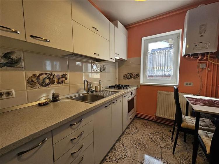 Apartament cu 2 camere renovat in Centrul Istoric - 4