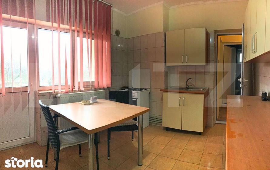 Casa de vanzare, 354 mp, zona Titu - 9