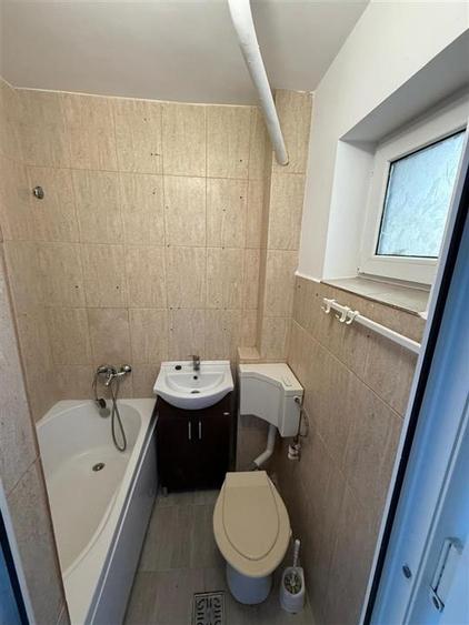 Apartament 2 camere Semidecomandat Podu Ros - 4