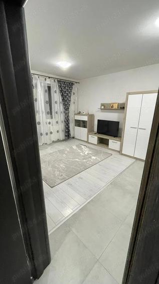 Inchiriez garsoniera - 10