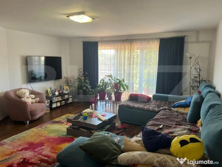 Casa in zona lini?tita Sangeorgiu de Mure?, 200?? - 2
