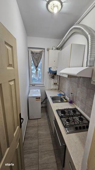 Vand garsoniera sector 2 ,Bl Basarabia 23mp - 3