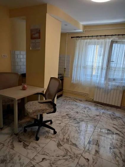 FAR-APARTAMENT CU 2 CAMERE DECOMANDAT MOBILAT CENTRALA GAZE - 5