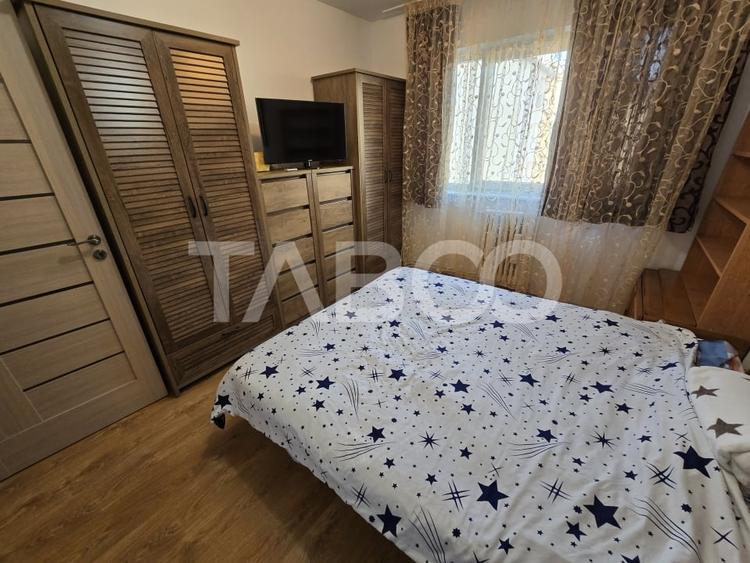 Apartament decomandat 3 camere balcon pivnita lift Vasile Aaron Sibiu - 14