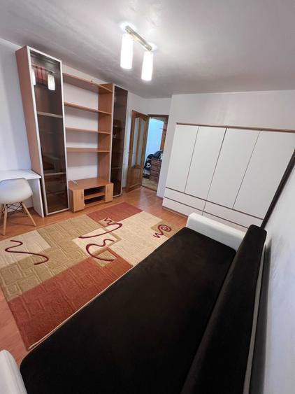 Garsonieră decomandată în Complex Studențesc